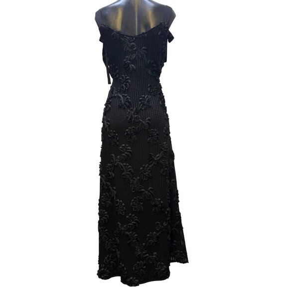 En Saison Ribbon Accent Black Gown L - Picture 2 of 6